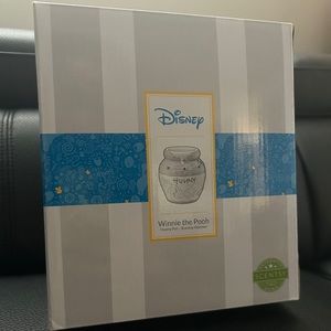 Scentsy Disney Winnie the Pooh Wax Warmer